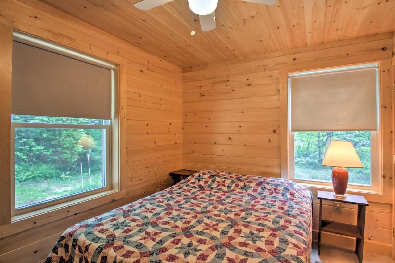 Family Cabin With Beach Access On Panther Pond Raymond Exterior foto